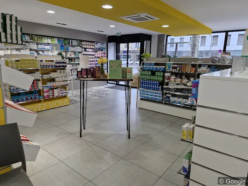 Photo 3 de Grande pharmacie des voûtes, pharmacie à Lyon